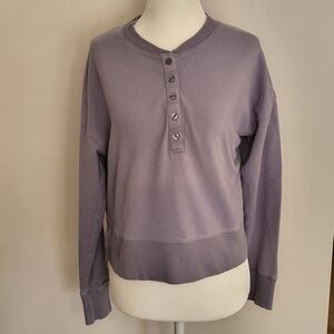 Vuori Laguna Henley Crop Long Sleeve Sweatshirt Size Small Lavender